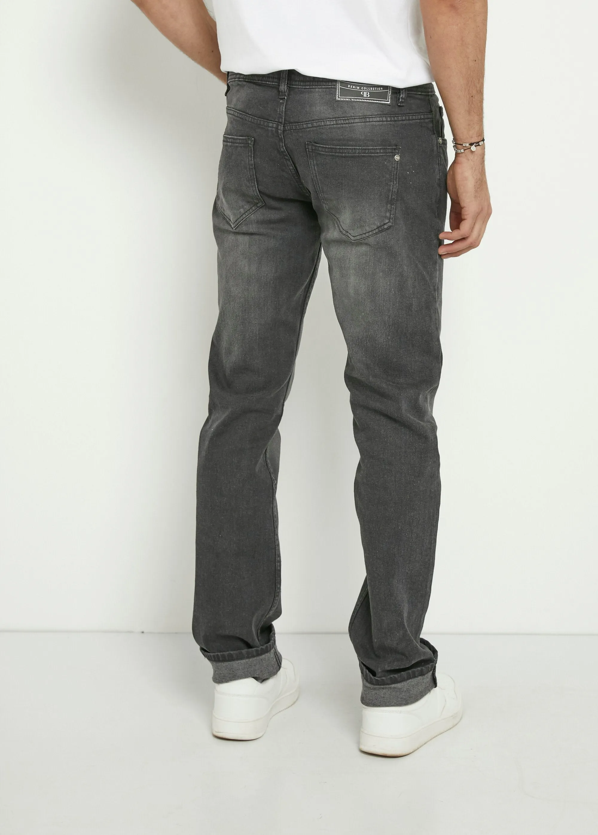 5-pocket straight-cut, stretchy jeans