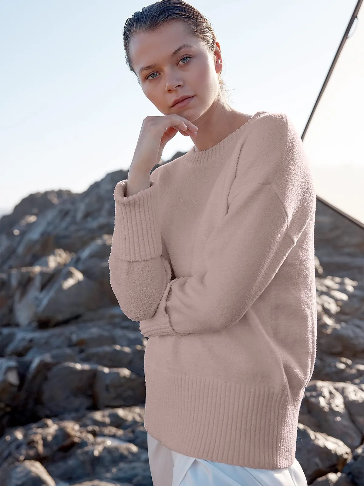 ANRABESS Women's Oversized Crewneck Long Sleeve Fuzzy Knit Casual Chunky Warm 2024 Fall Pullover Sweaters Top Trendy Outfits