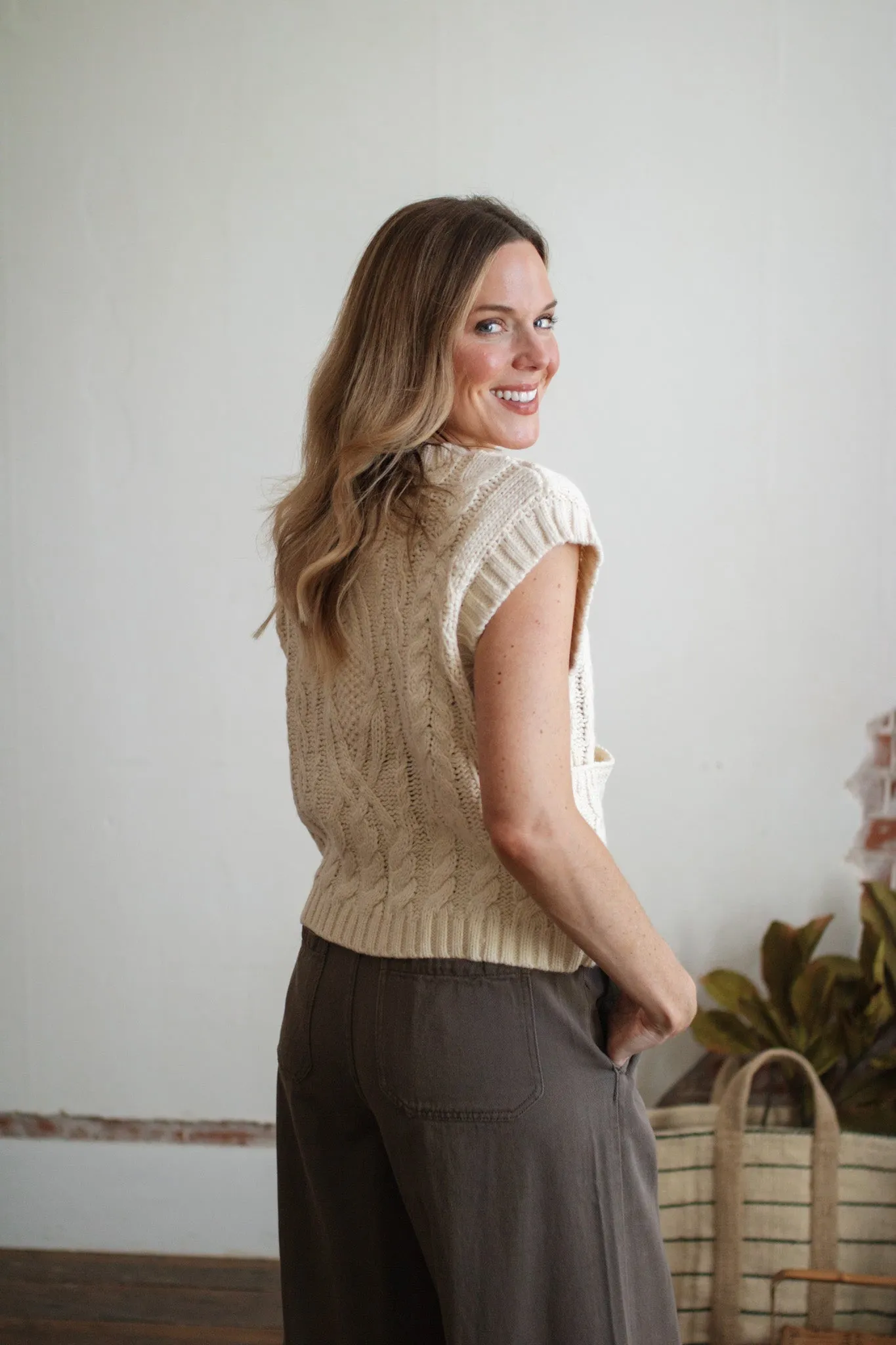 Aria Chunky Knit Pullover Vest