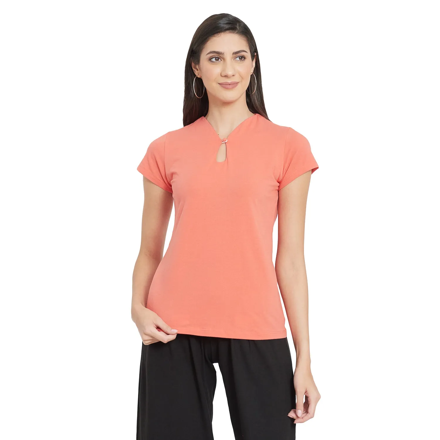 BASIC KEYHOLE NECK LINE TOP