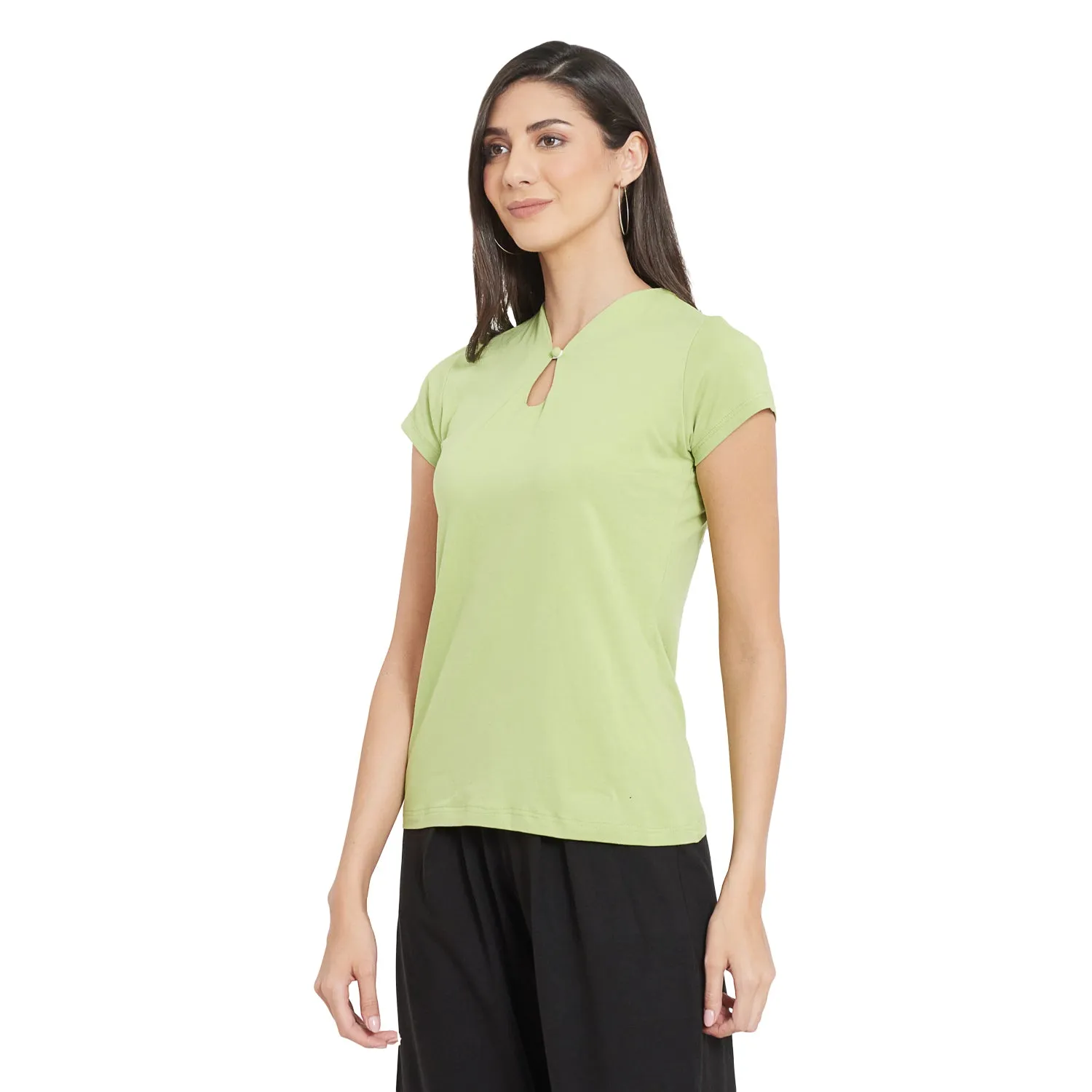 BASIC KEYHOLE NECK LINE TOP