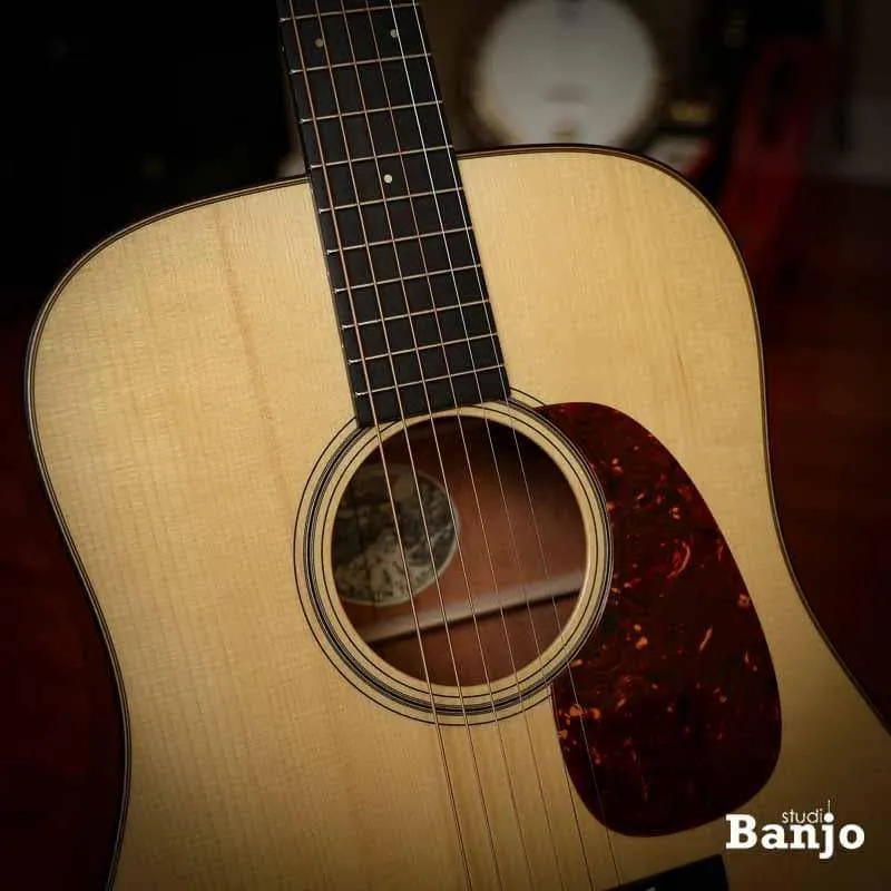 Collings D1AT Satin Traditional Series Satin Finish Dreadnought Guitar