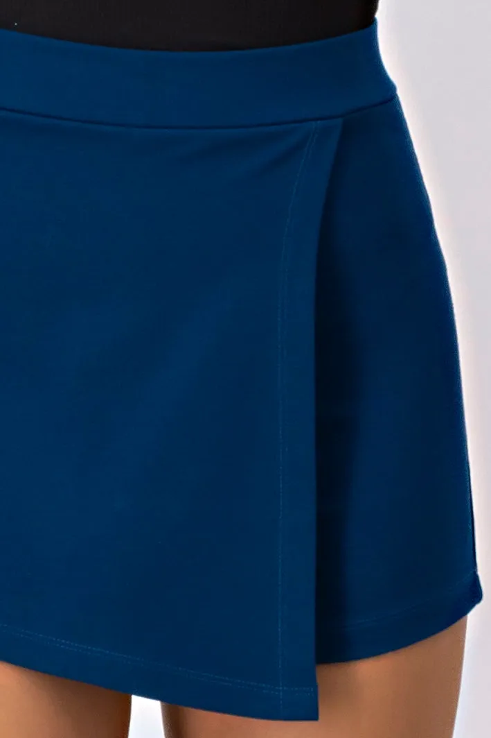 Falda Short Liso Asimétrico