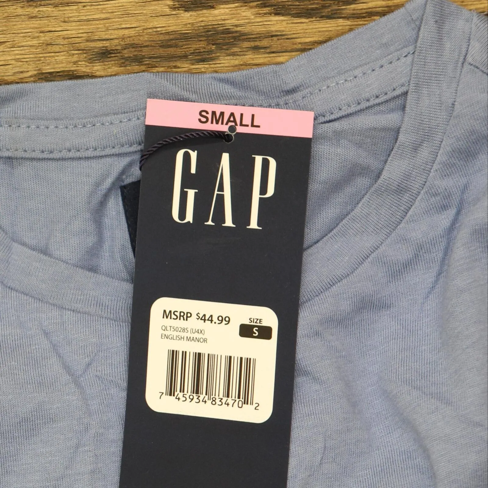 Gap Women's Eyelet Flutter Short Sleeve Scoop Neck Shirt QLT50285
