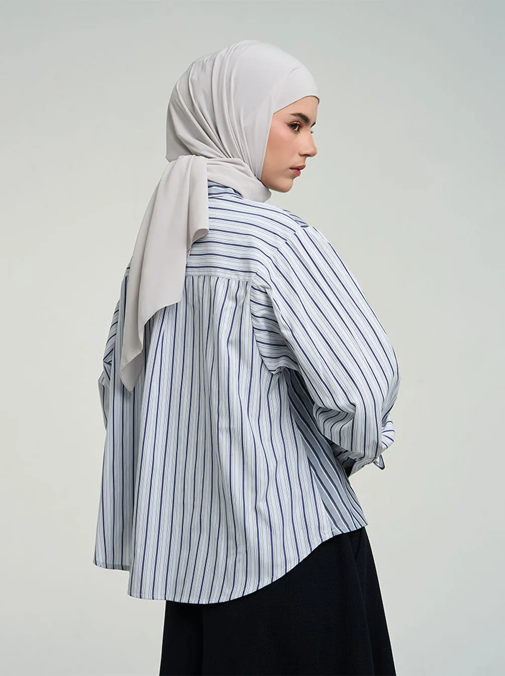 ILYA DRAWSTRING TOP WHITE BLUE