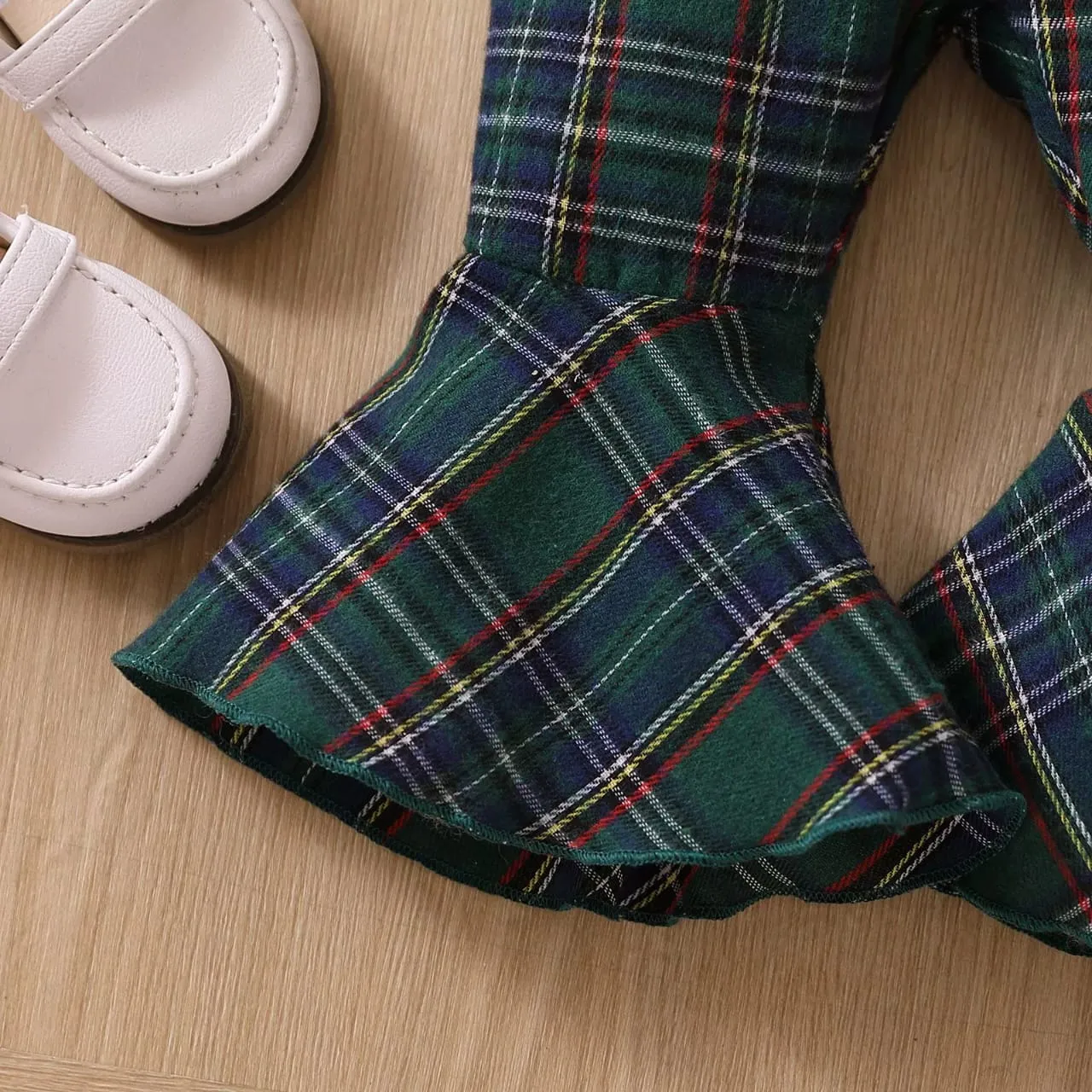Knot Style Tartan Dungs with Flare Detail
