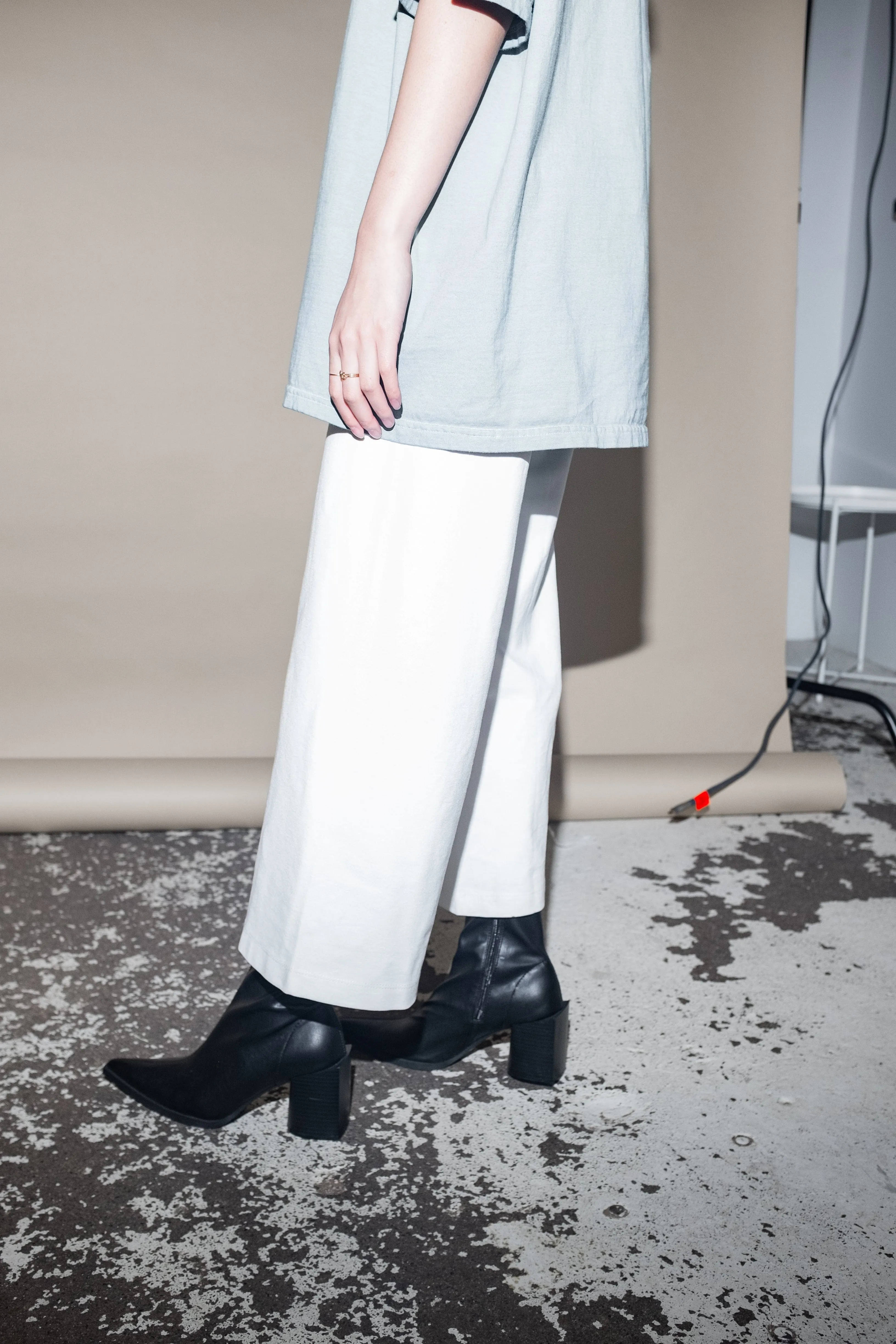 Liza Pant in White