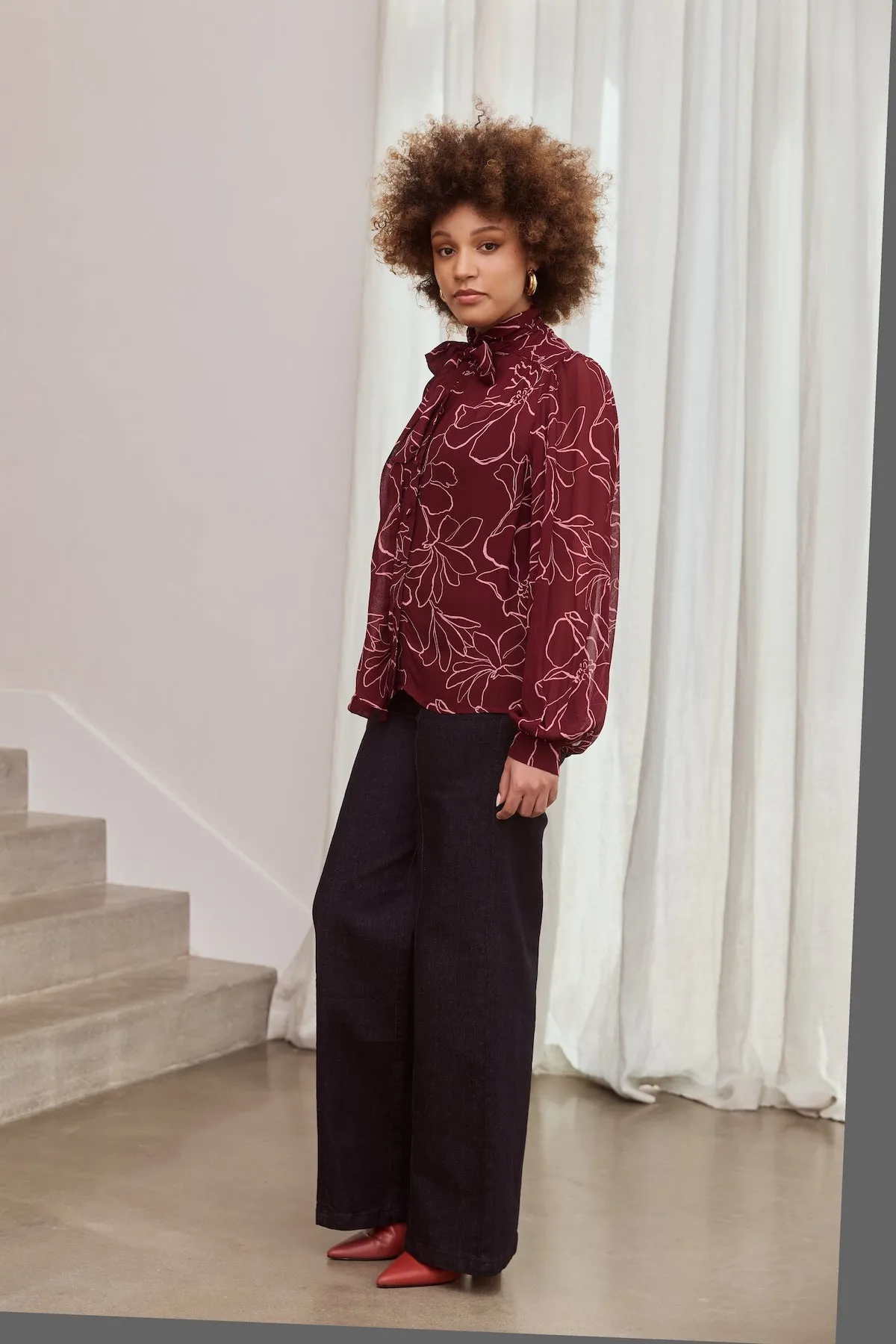 MAGNOLIA Tie Neck Blouse