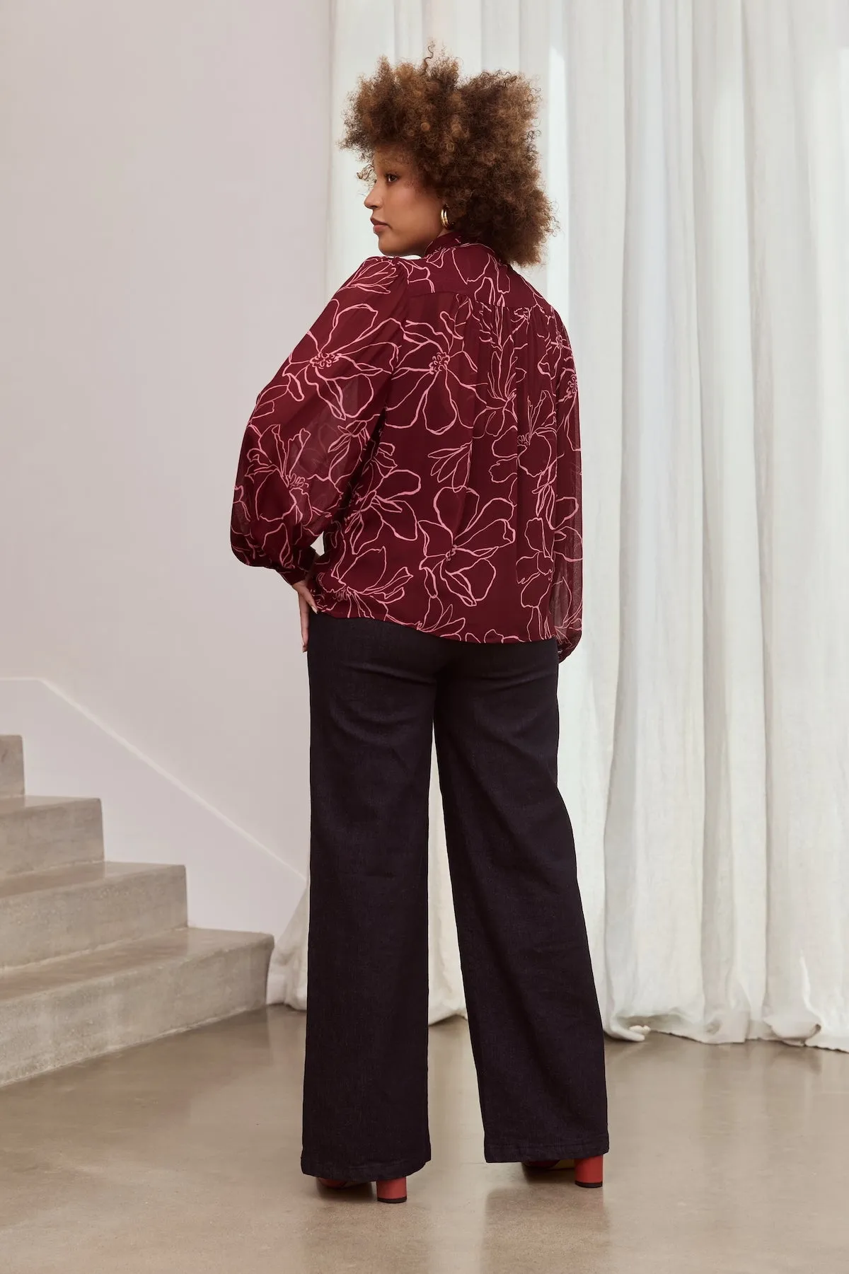 MAGNOLIA Tie Neck Blouse