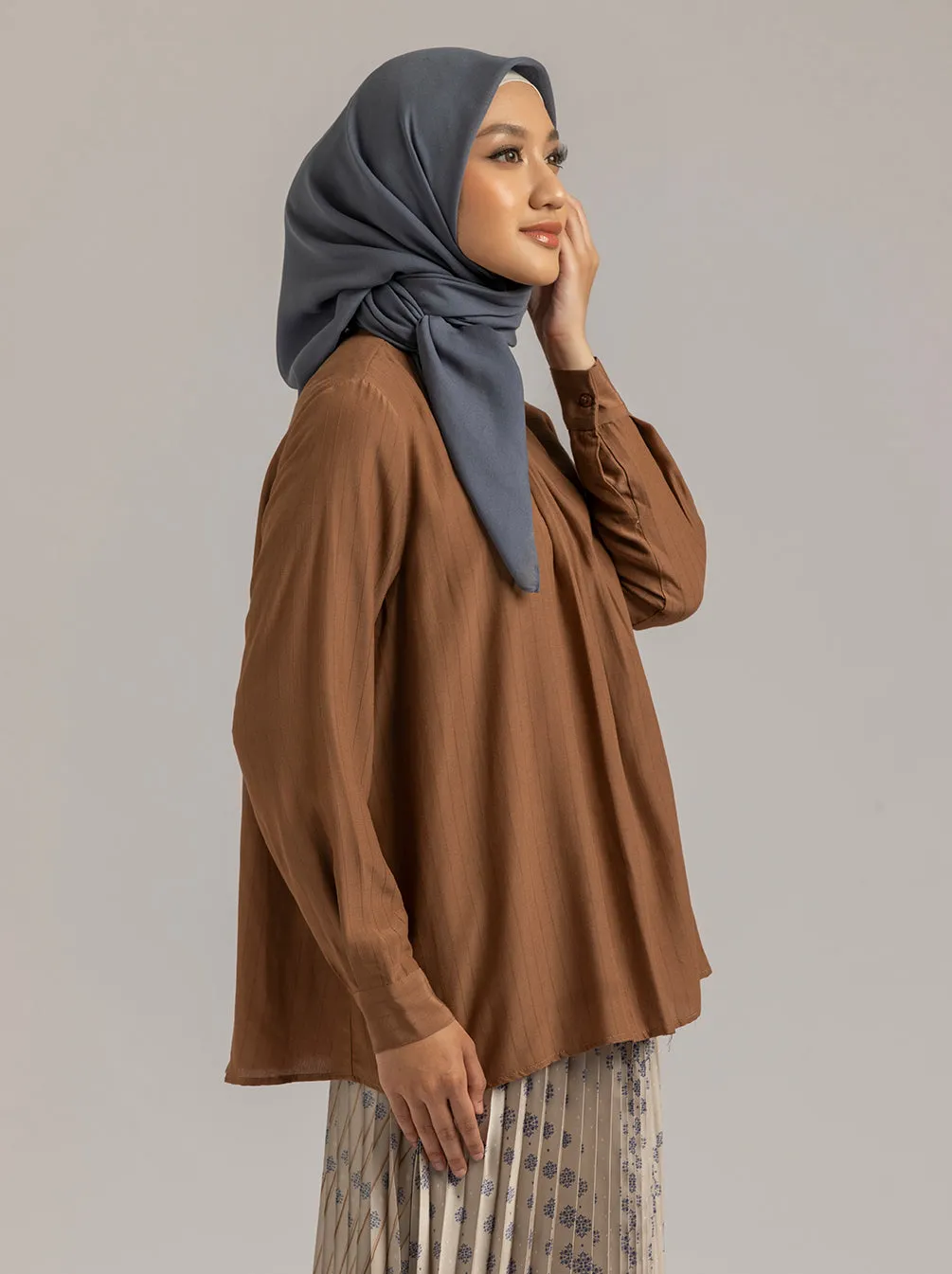 MIYA TOP PLAIN MOCCA