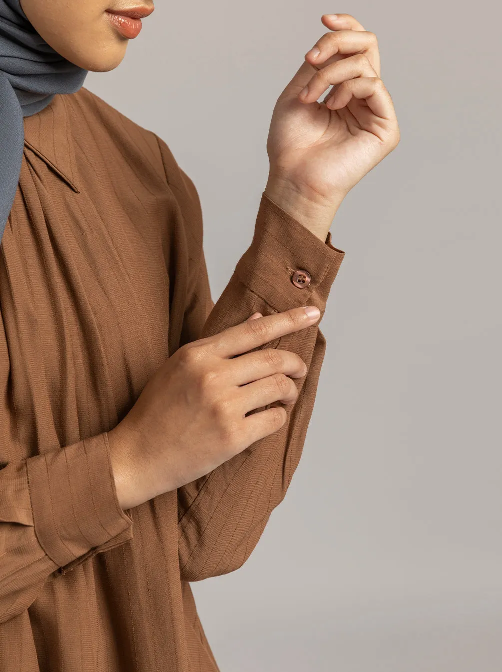 MIYA TOP PLAIN MOCCA