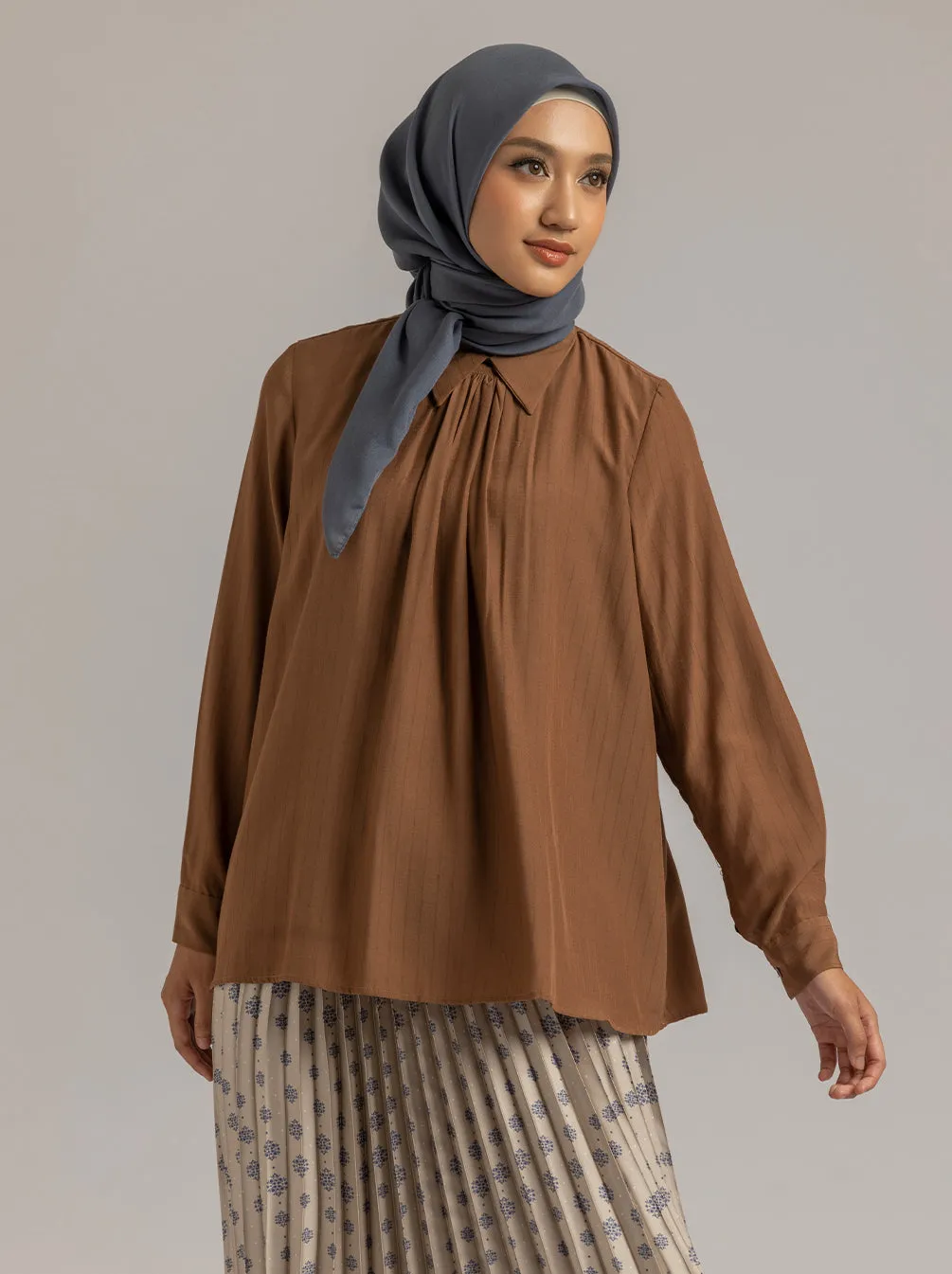 MIYA TOP PLAIN MOCCA