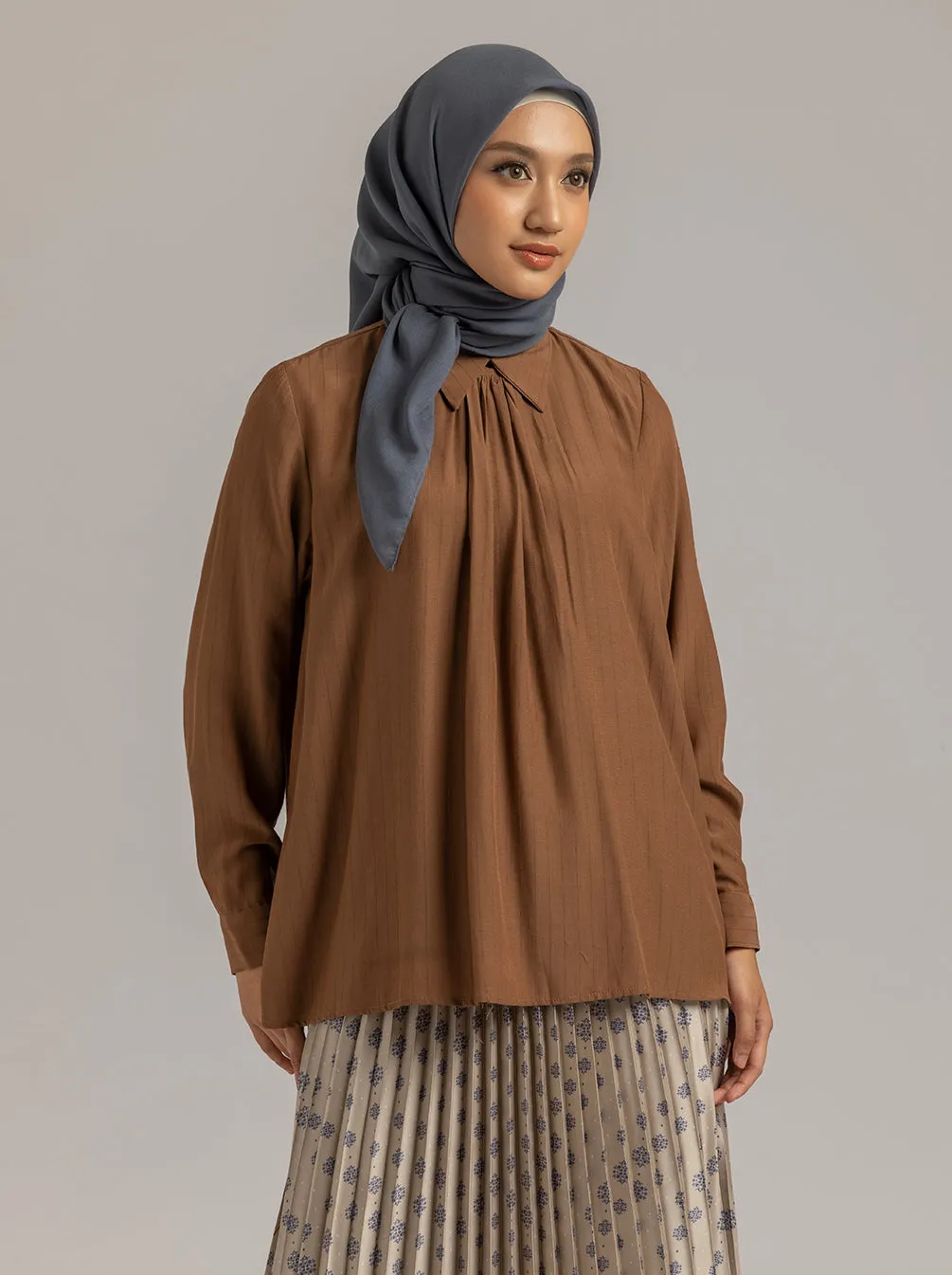 MIYA TOP PLAIN MOCCA