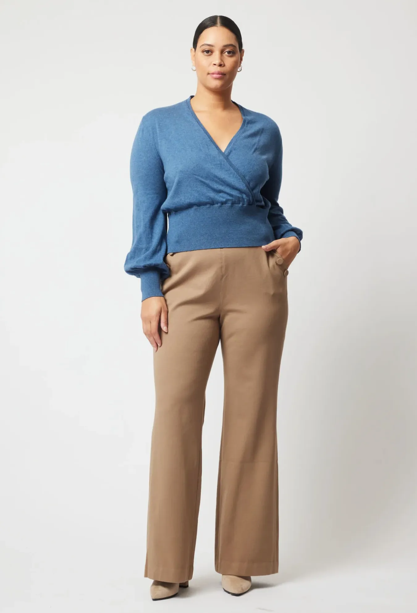 PHOENIX Flared Pant