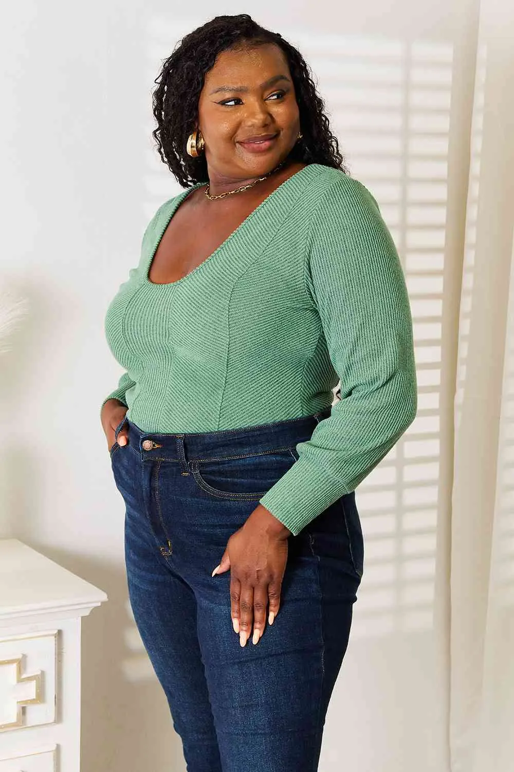 Portia Basic Bae Scoop Neck Long Sleeve Top