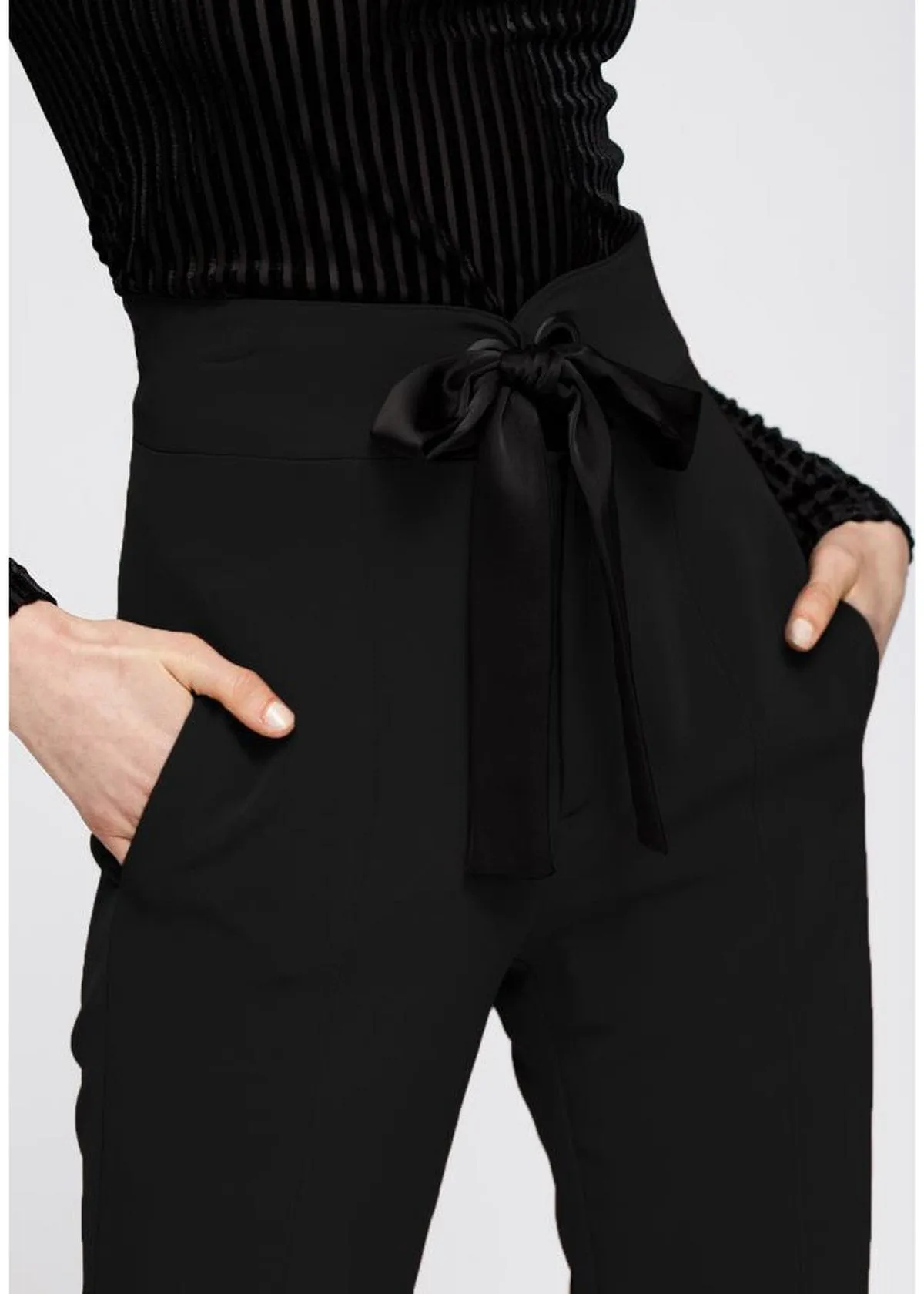 Women's High Waist Front Slit Trouser In Black