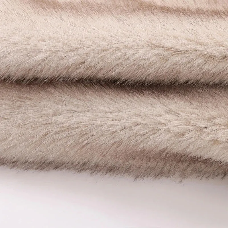 Women's Iconic Street Fashion Week Luxury Brand Gardient Cropped Faux Fur Coat for Winter 2023