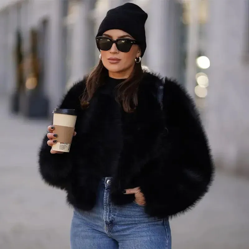 Women's Iconic Street Fashion Week Luxury Brand Gardient Cropped Faux Fur Coat for Winter 2023
